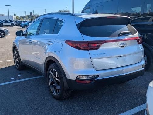 2022 Kia Sportage EX