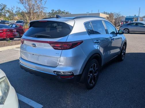 2022 Kia Sportage EX