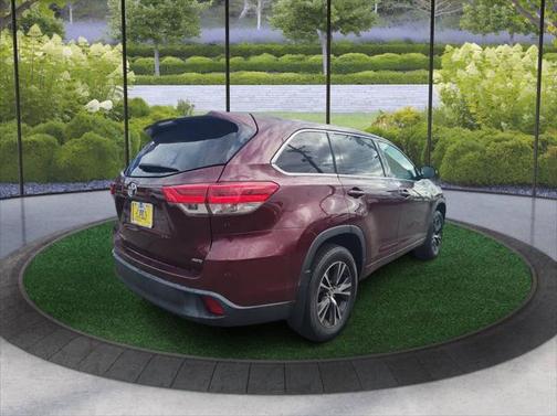 2018 Toyota Highlander LE