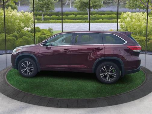 2018 Toyota Highlander LE