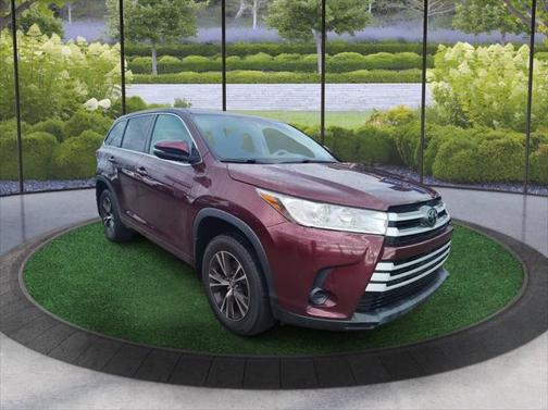 2018 Toyota Highlander LE