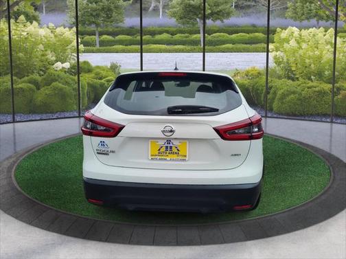 2022 Nissan Rogue Sport S