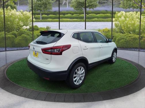 2022 Nissan Rogue Sport S