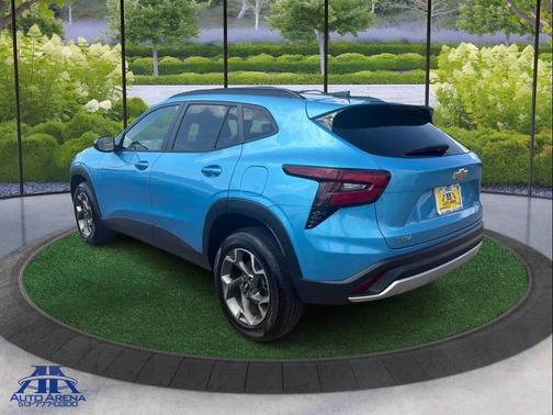 BBLUE 2025 Chevrolet Trax LT