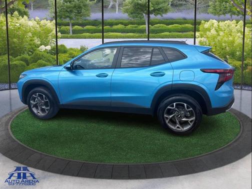 BBLUE 2025 Chevrolet Trax LT