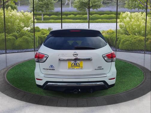 2013 Nissan Pathfinder Platinum