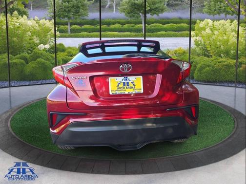 2018 Toyota C-HR XLE 4dr Crossover