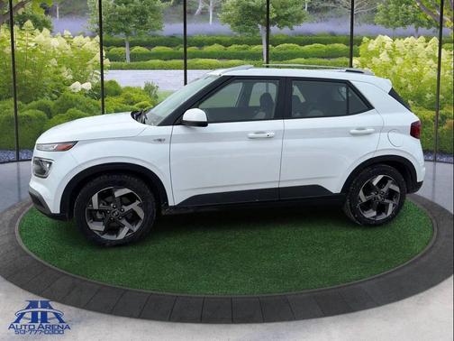 2024 Hyundai VENUE SEL