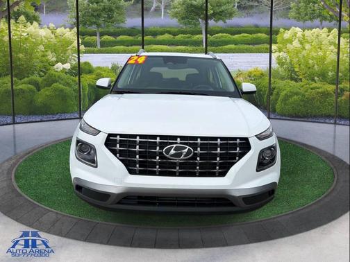2024 Hyundai VENUE SEL
