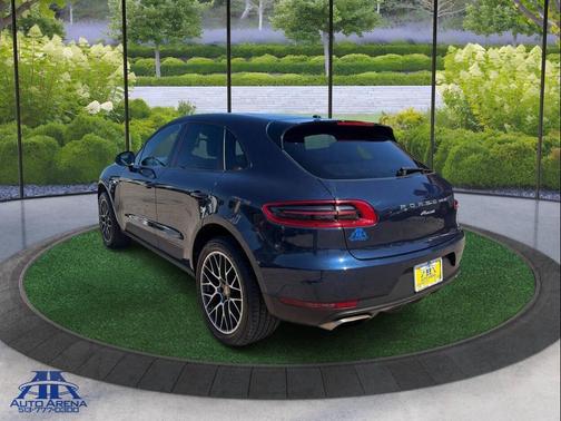 Night Blue Metallic 2017 Porsche Macan Macan S