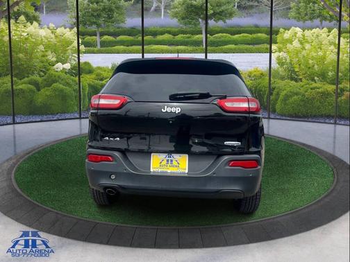Diamond Black Crystal Pearlcoat 2018 Jeep Cherokee Latitude Plus