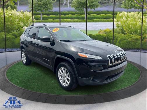 Diamond Black Crystal Pearlcoat 2018 Jeep Cherokee Latitude Plus