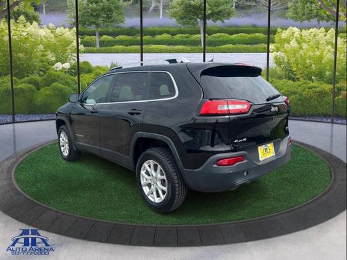 Diamond Black Crystal Pearlcoat 2018 Jeep Cherokee Latitude Plus