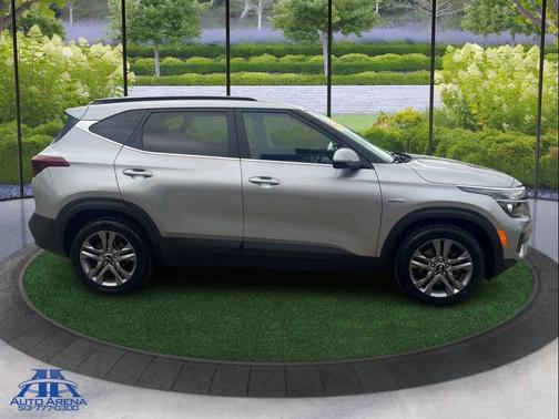 GRAY 2021 Kia Seltos S