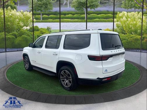 2024 Jeep Wagoneer Series II 4x2