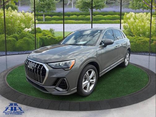 Chronos Gray Metallic 2021 Audi Q3 45 S line Premium