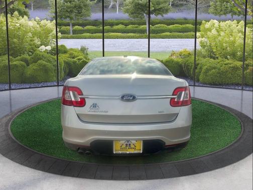 2011 Ford Taurus SEL