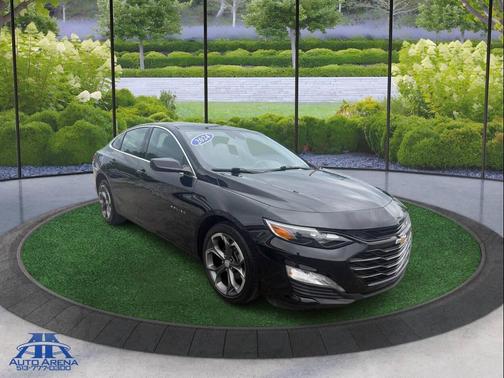 Mosaic Black Metallic 2024 Chevrolet Malibu FWD 1LT