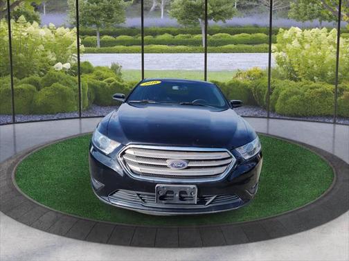 2016 Ford Taurus SEL