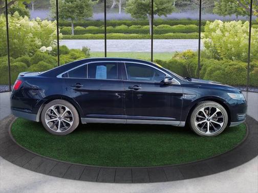 2016 Ford Taurus SEL