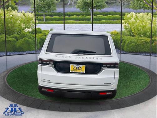 Diamond Black Crystal Pearlcoat 2022 Jeep Grand Wagoneer Series II 4x4