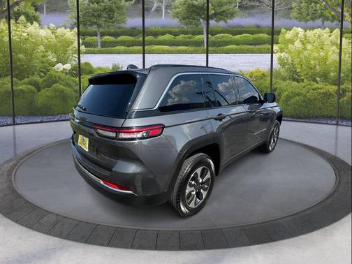 2024 Jeep Grand Cherokee 4xe Base