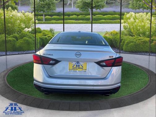 2023 Nissan Altima SR FWD