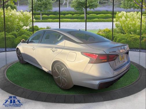 2023 Nissan Altima SR FWD