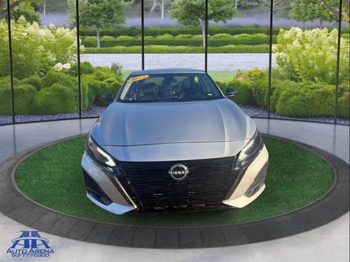 2023 Nissan Altima SR FWD