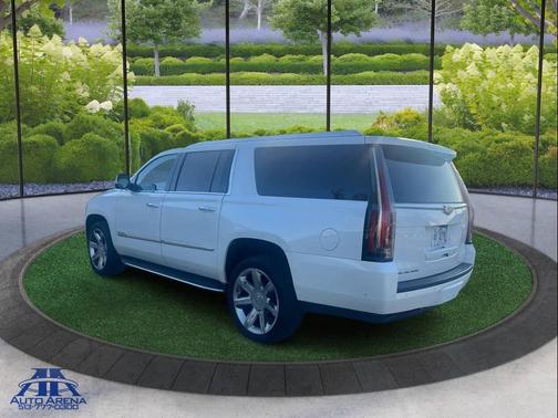 2017 Cadillac Escalade ESV Luxury