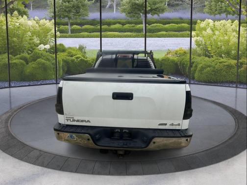 Super White 2011 Toyota Tundra Limited