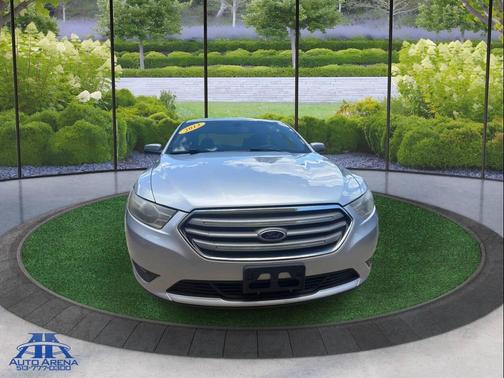 Ingot Silver Metallic 2013 Ford Taurus SEL