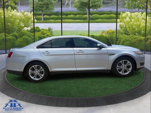 Ingot Silver Metallic 2013 Ford Taurus SEL