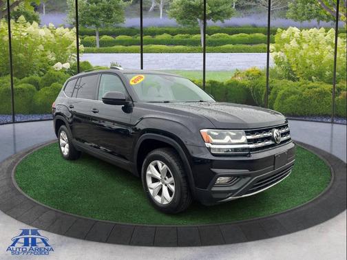 Deep Black Pearl 2018 Volkswagen Atlas 3.6L SE w/Technology