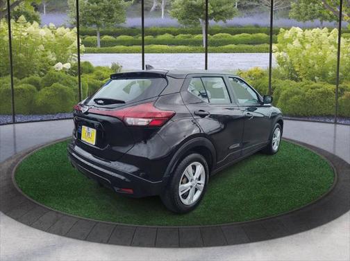 2021 Nissan Kicks S