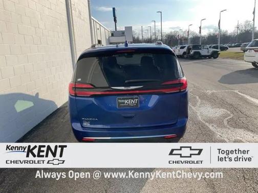 2021 Chrysler Pacifica Touring