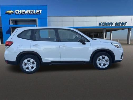 Crystal White Pearl 2021 Subaru Forester Base