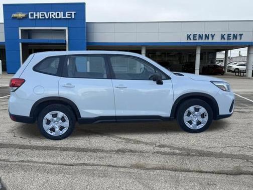 Crystal White Pearl 2021 Subaru Forester Base