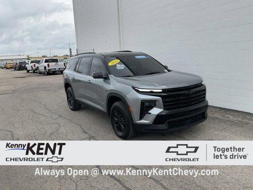 2024 Chevrolet Traverse LT