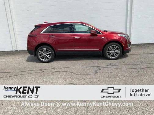 2022 Cadillac XT5 Premium Luxury
