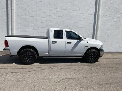 Bright White Clearcoat 2018 RAM 1500 Tradesman