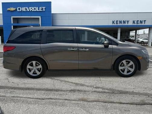 Gray 2018 Honda Odyssey EX-L