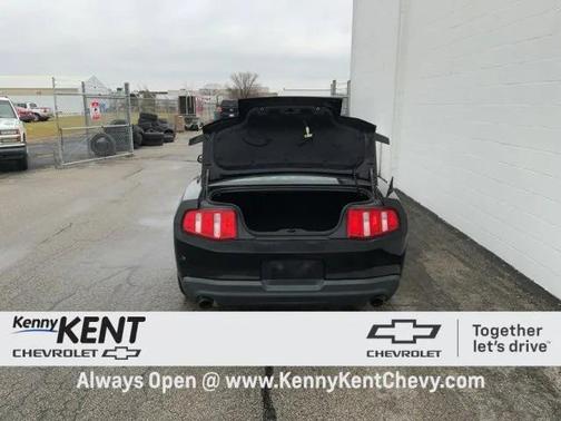 2011 Ford Mustang V6