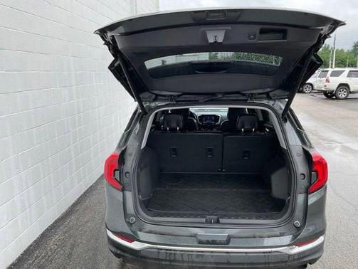 Graphite Gray Metallic 2020 GMC Terrain SLT