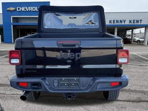 Black Clearcoat 2020 Jeep Gladiator Sport S
