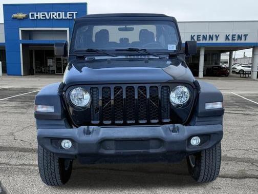Black Clearcoat 2020 Jeep Gladiator Sport S