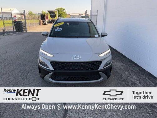 2022 Hyundai KONA SEL