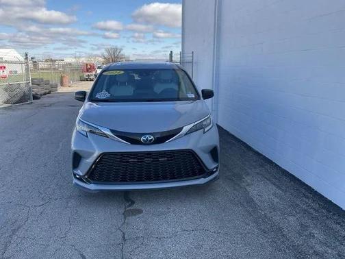2024 Toyota Sienna XSE 7 Passenger