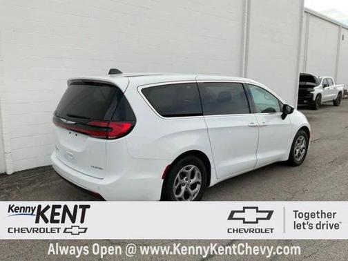 2024 Chrysler Pacifica Limited