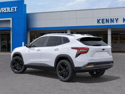 Summit White 2026 Chevrolet Trax FWD ACTIV